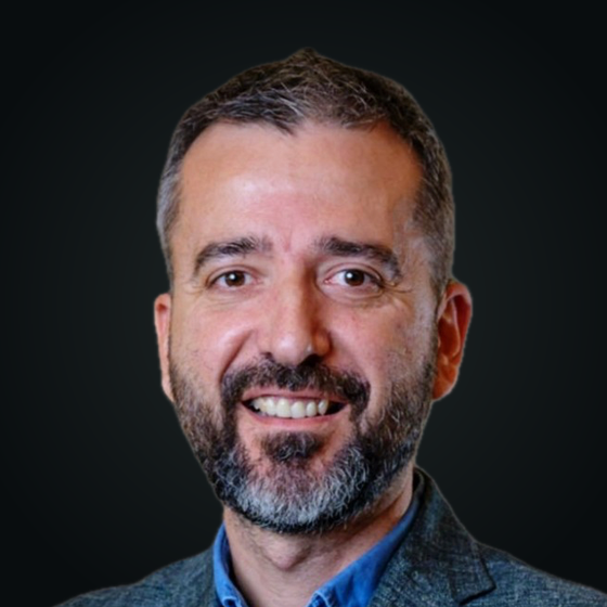 Portrait de Miso Pecirep, COO et co-fondateur de Dotika.